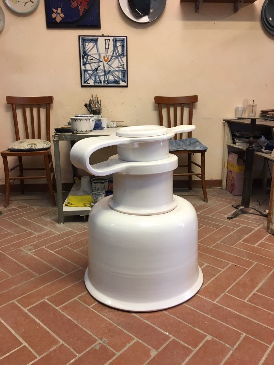 PLANET EARTH VALVE in preparazione per la mostra Ossimori con vista presso Ceramiche Pierluca. 2017.