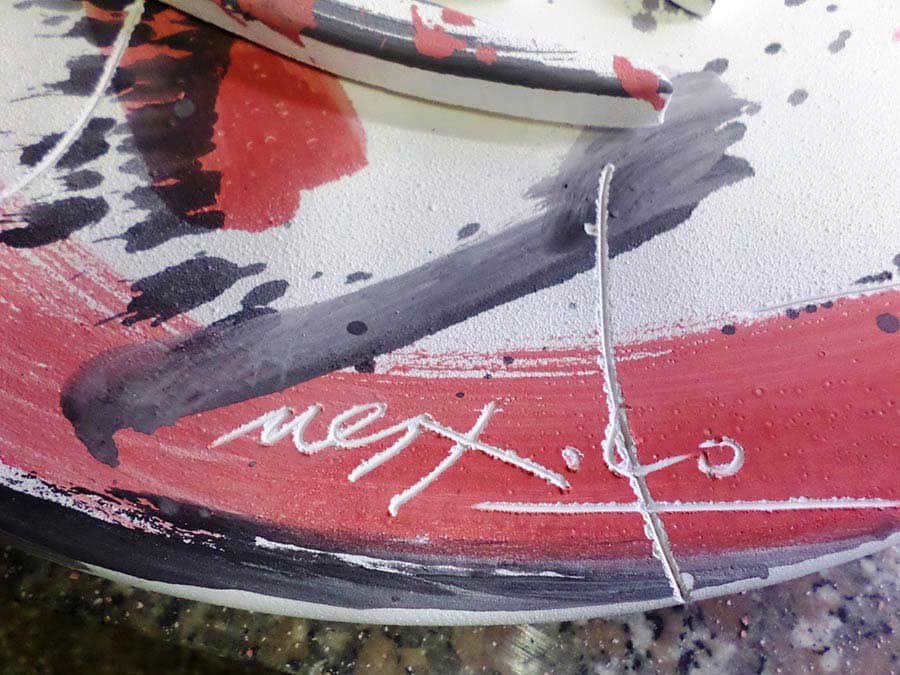 Dettaglio piatto dipinto e graffito realizzato presso Ceramiche Pierluca. 2015.